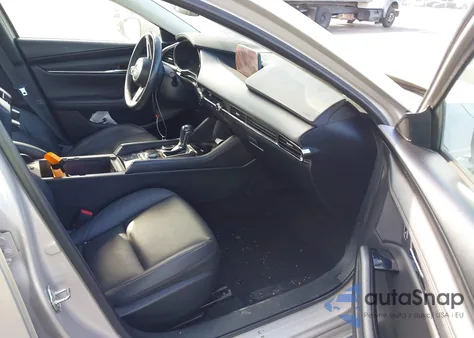 2023 Mazda Mazda3 2.5 S Preferred from USA, damaged, VIN 3MZBPACM3PM354768